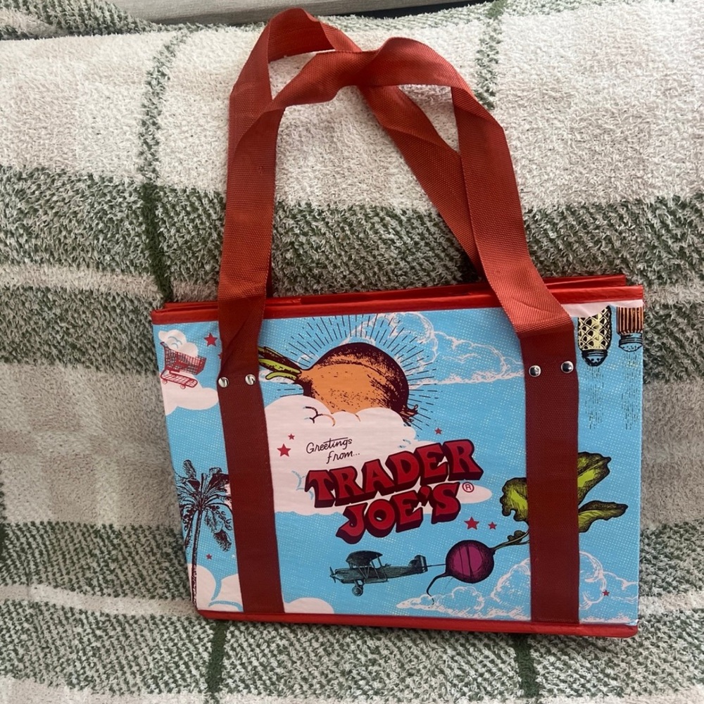 Trader Joes Collapsable Sturdy Moon Grocery Tote Bag 14.75” x 11” New - Picture 2 of 2